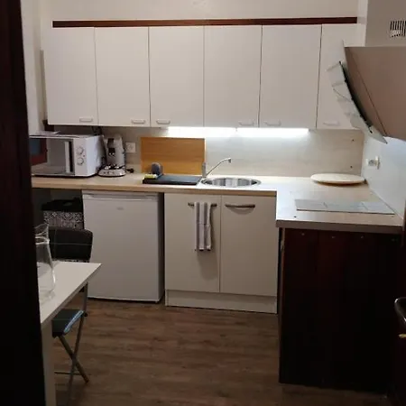 Le Log Apartment *