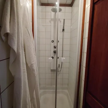 Le Log Apartment